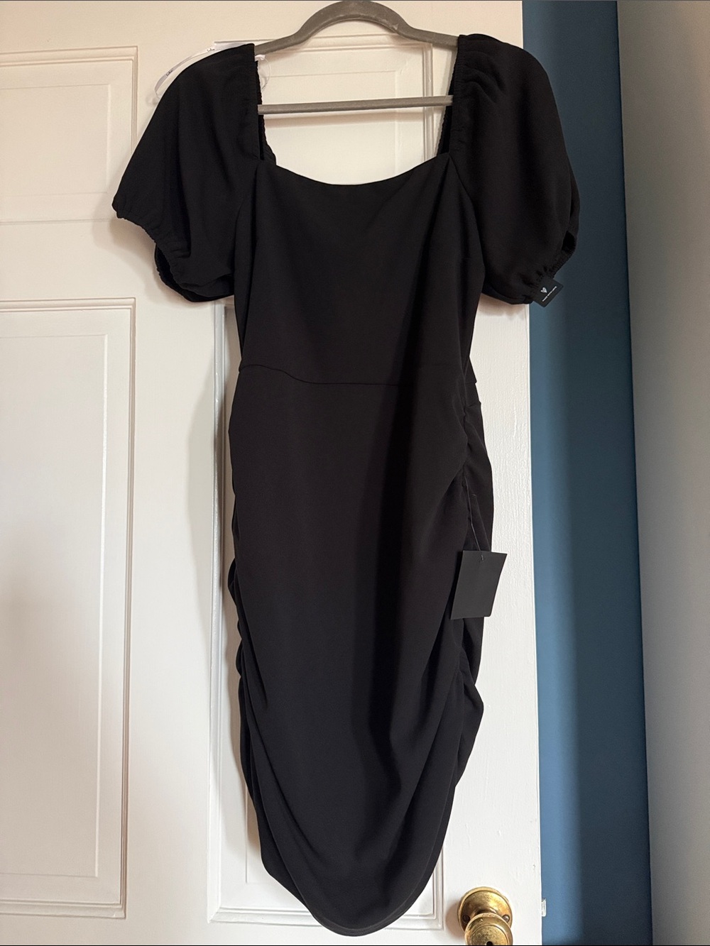 Lulu’s Black Puff-Sleeve Mini Dress